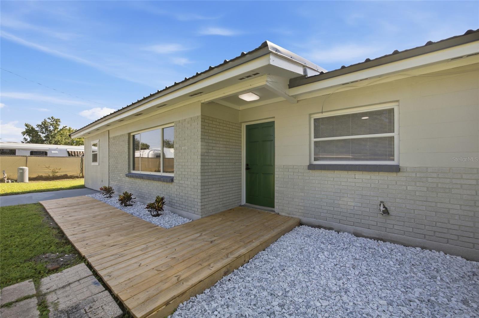 THOMAS WAYNE SUB - Residential