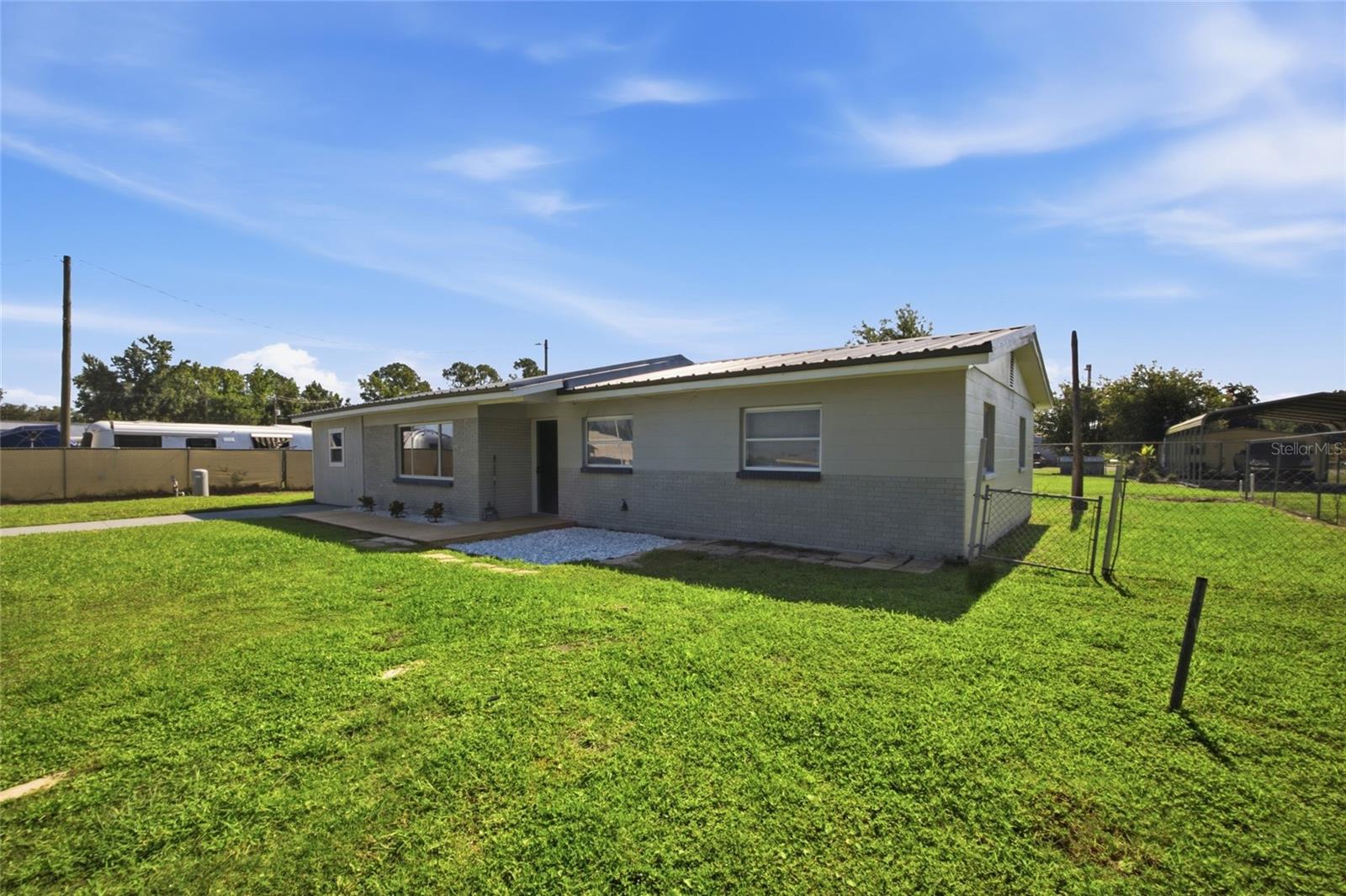 THOMAS WAYNE SUB - Residential
