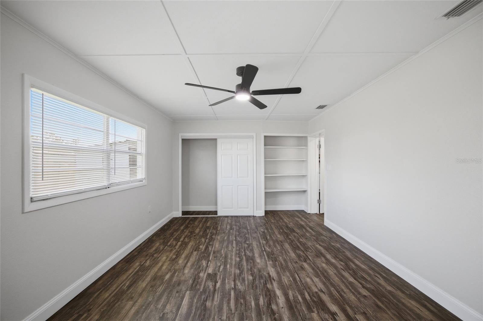 THOMAS WAYNE SUB - Residential