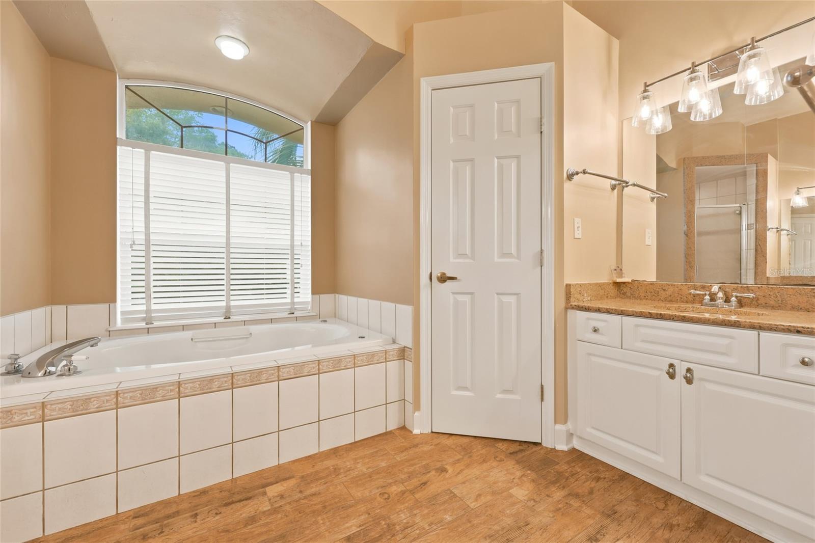 CHELSEA LANE - Residential