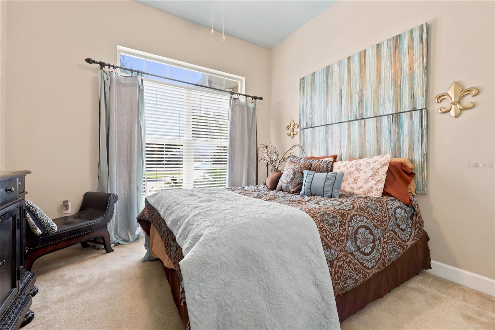 CHELSEA LANE - Residential
