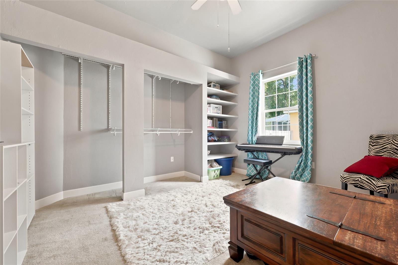 CHELSEA LANE - Residential