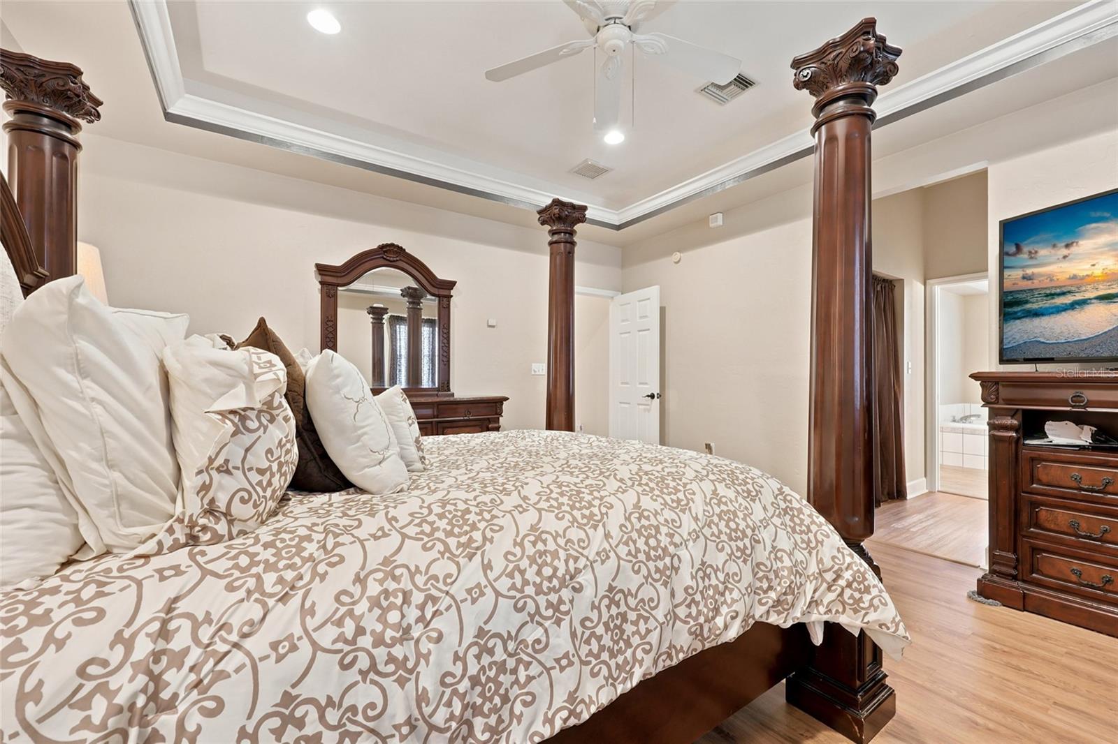 CHELSEA LANE - Residential