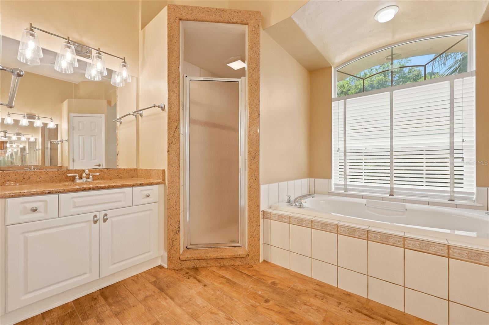 CHELSEA LANE - Residential
