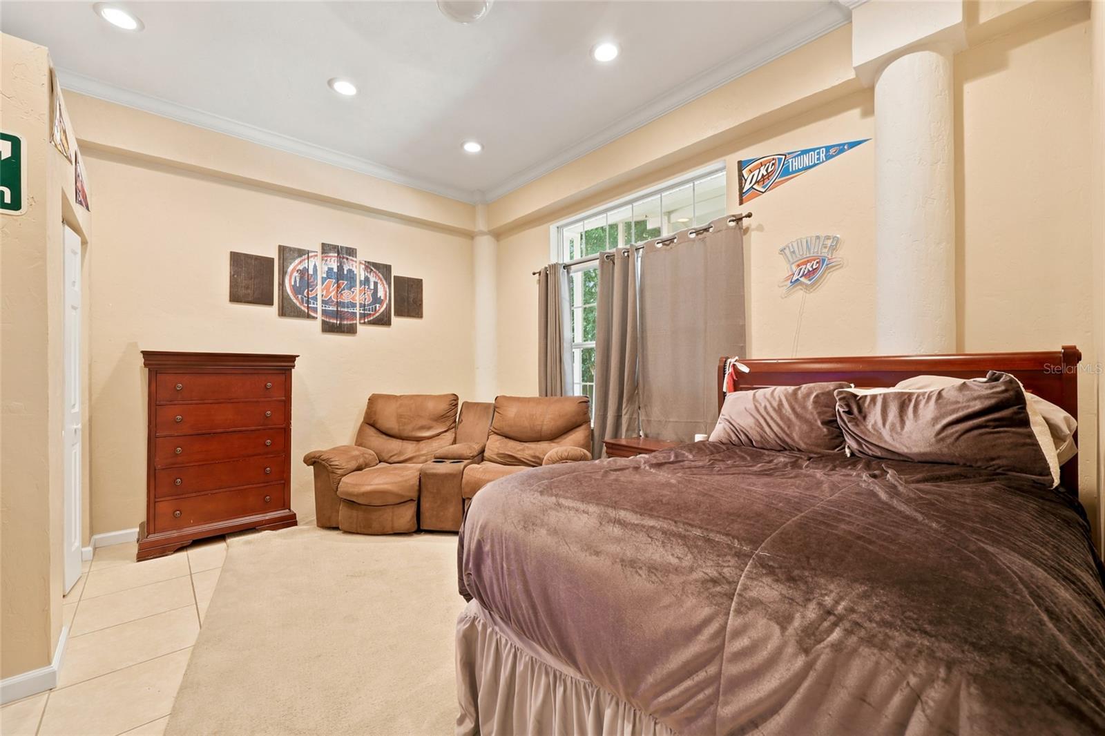 CHELSEA LANE - Residential