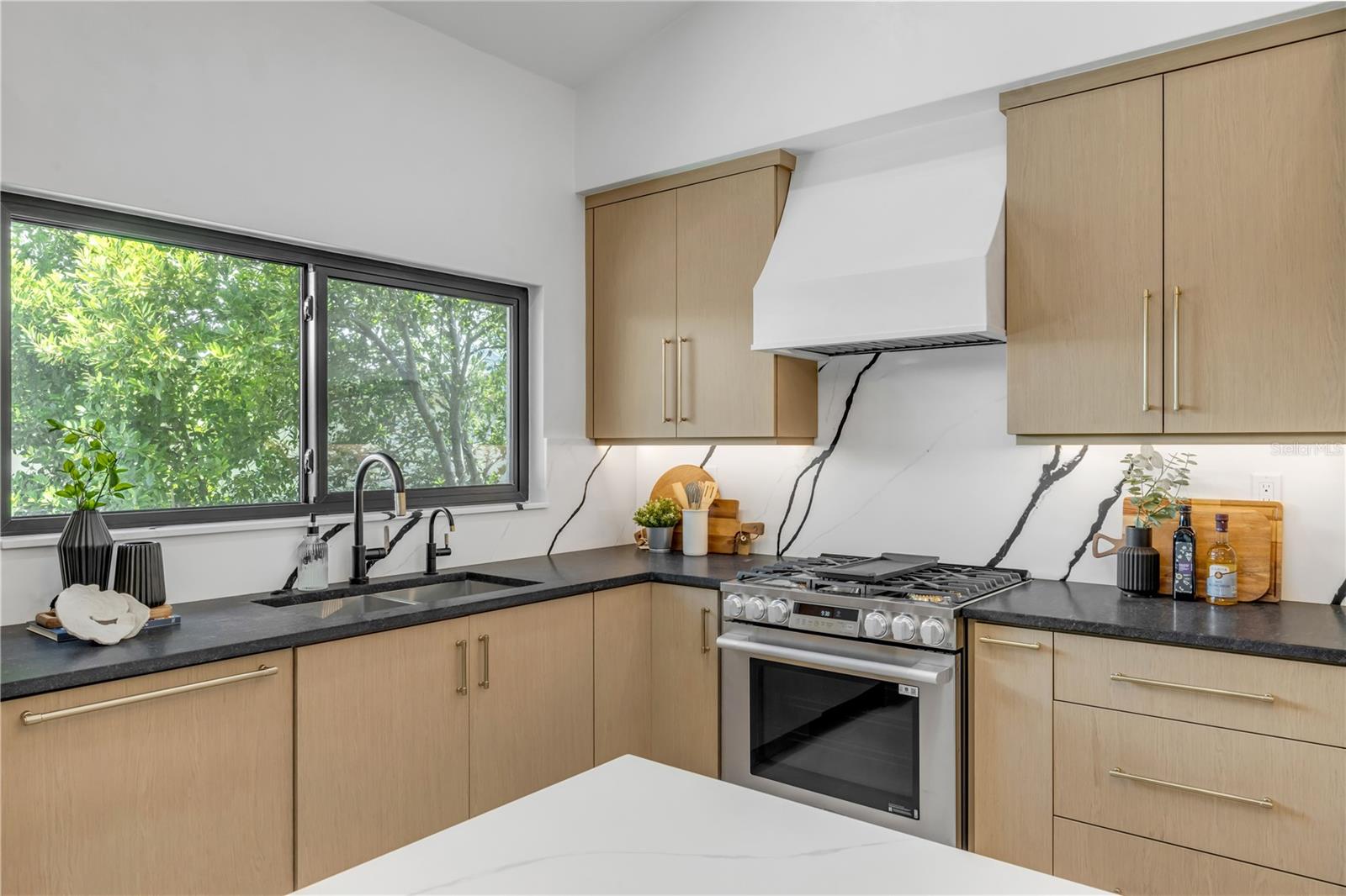 THOBURNS NEW SMYRNA BEACH - Residential