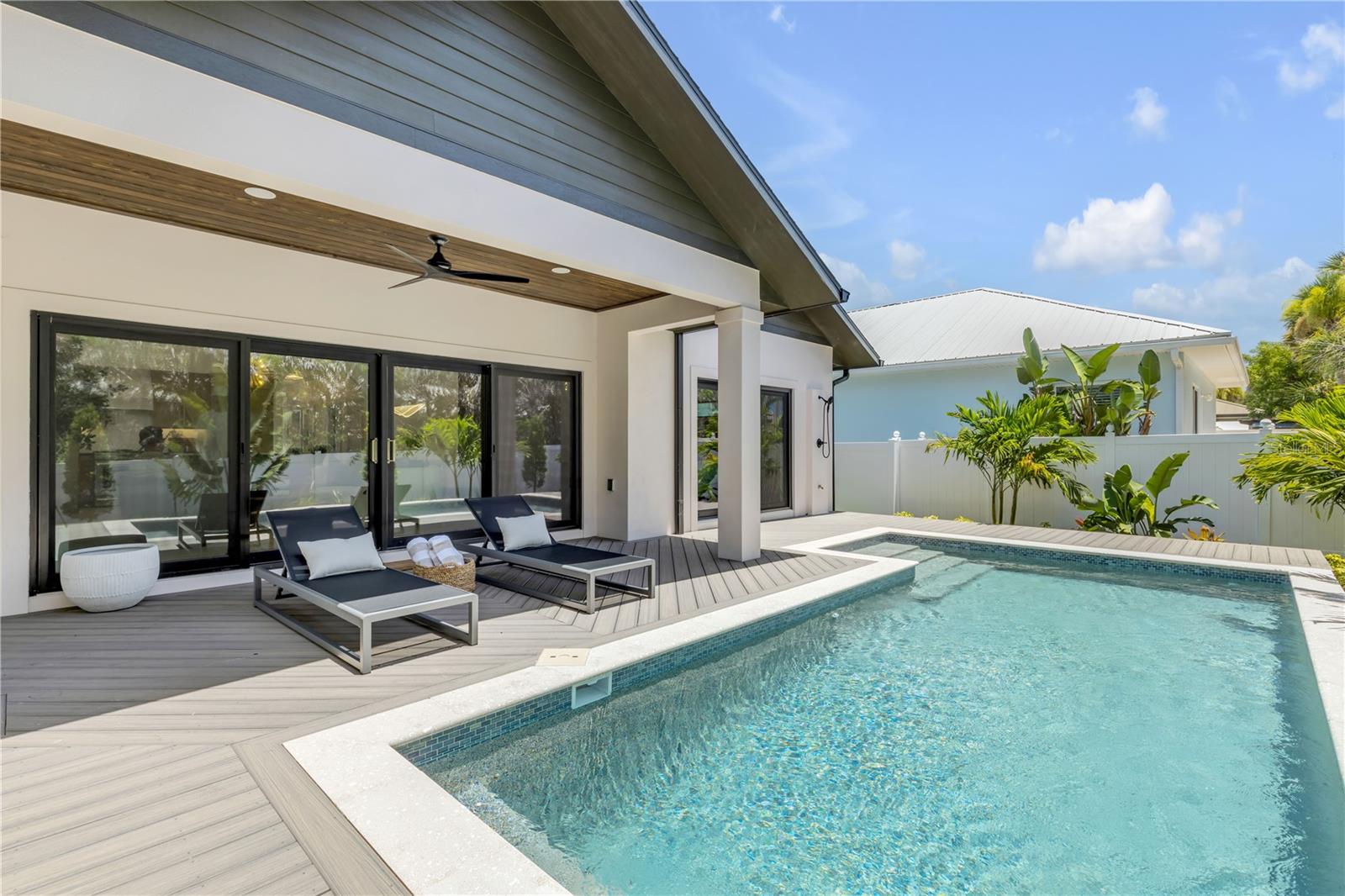 THOBURNS NEW SMYRNA BEACH - Residential