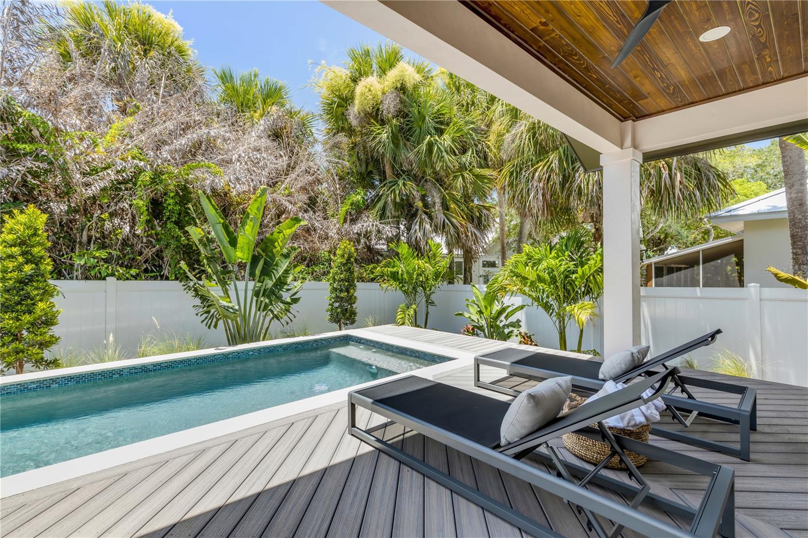 THOBURNS NEW SMYRNA BEACH - Residential