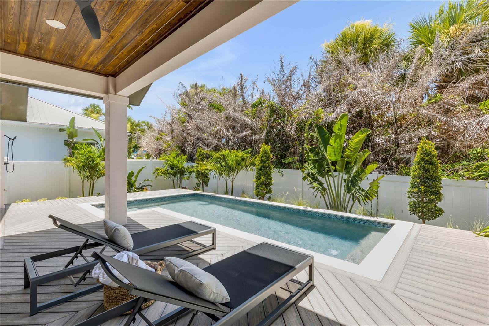 THOBURNS NEW SMYRNA BEACH - Residential
