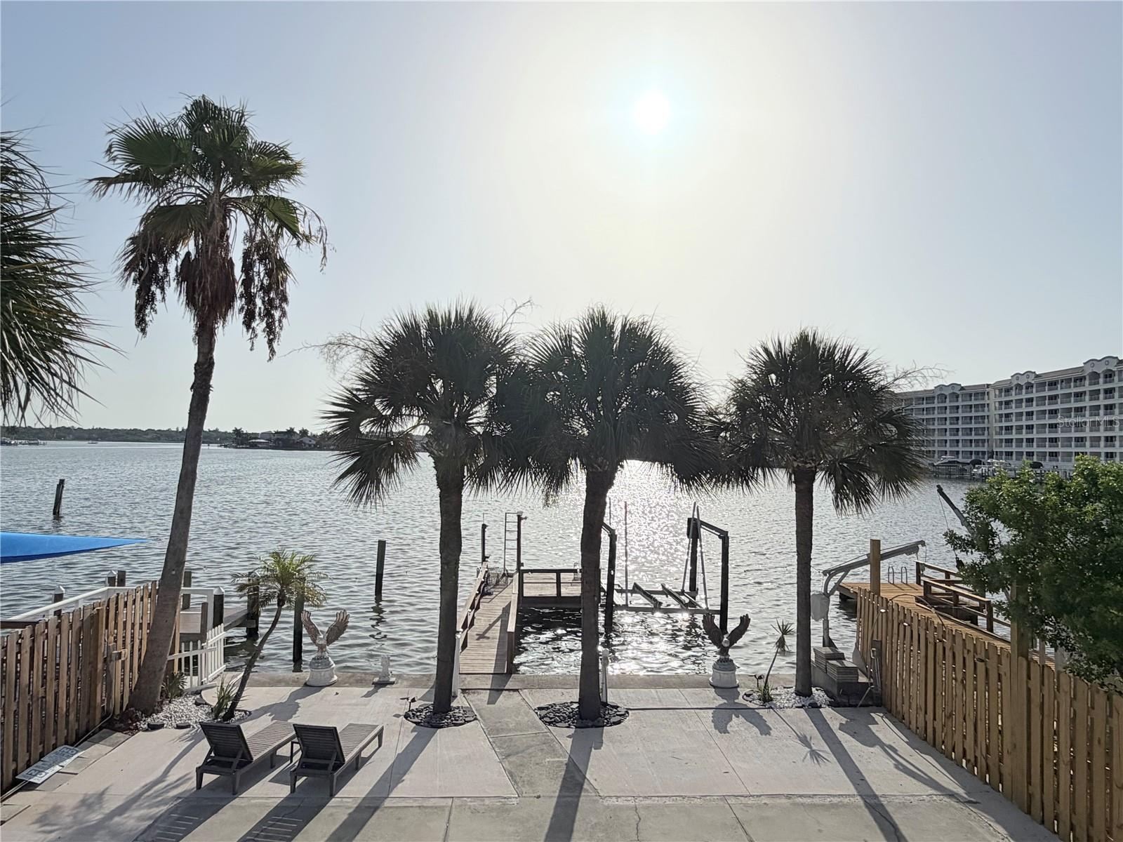 HARBOR SHORES 1ST ADD - Commercial Lease