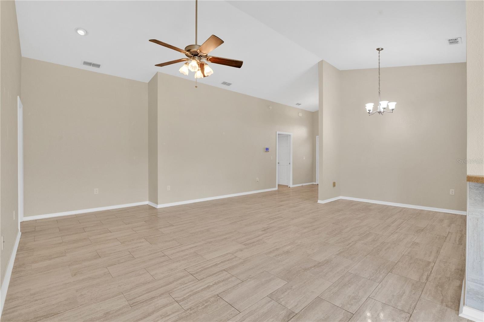 ST JAMES CROSSING - Residential