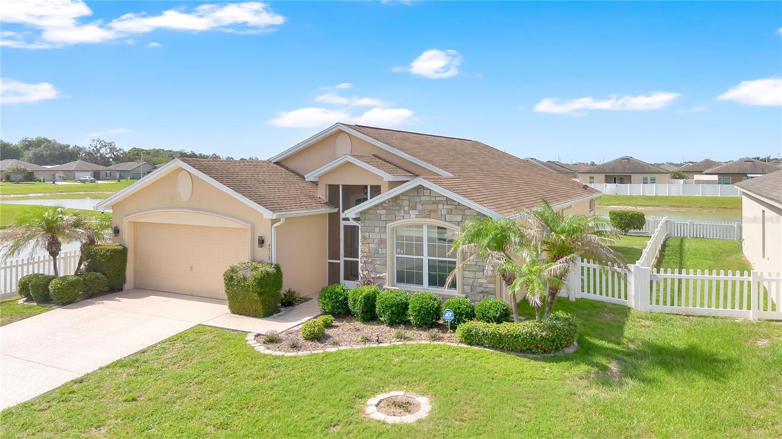 ST JAMES CROSSING - Residential