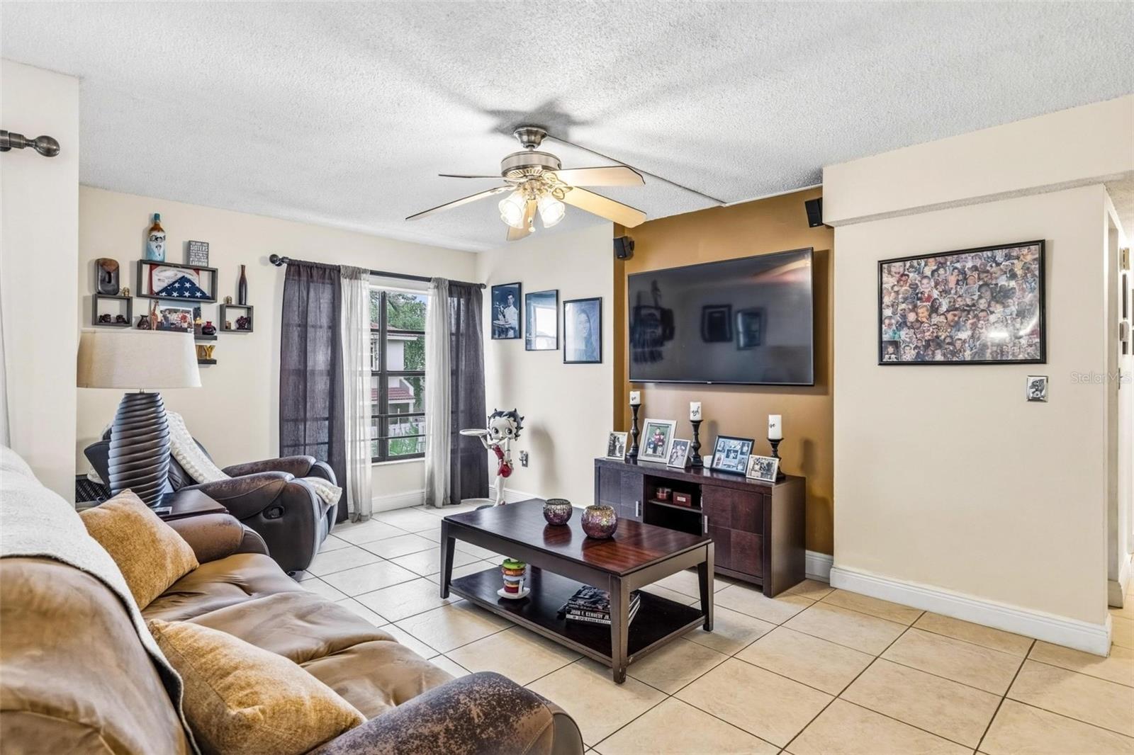 VILLA GRANDE CONDO - Residential
