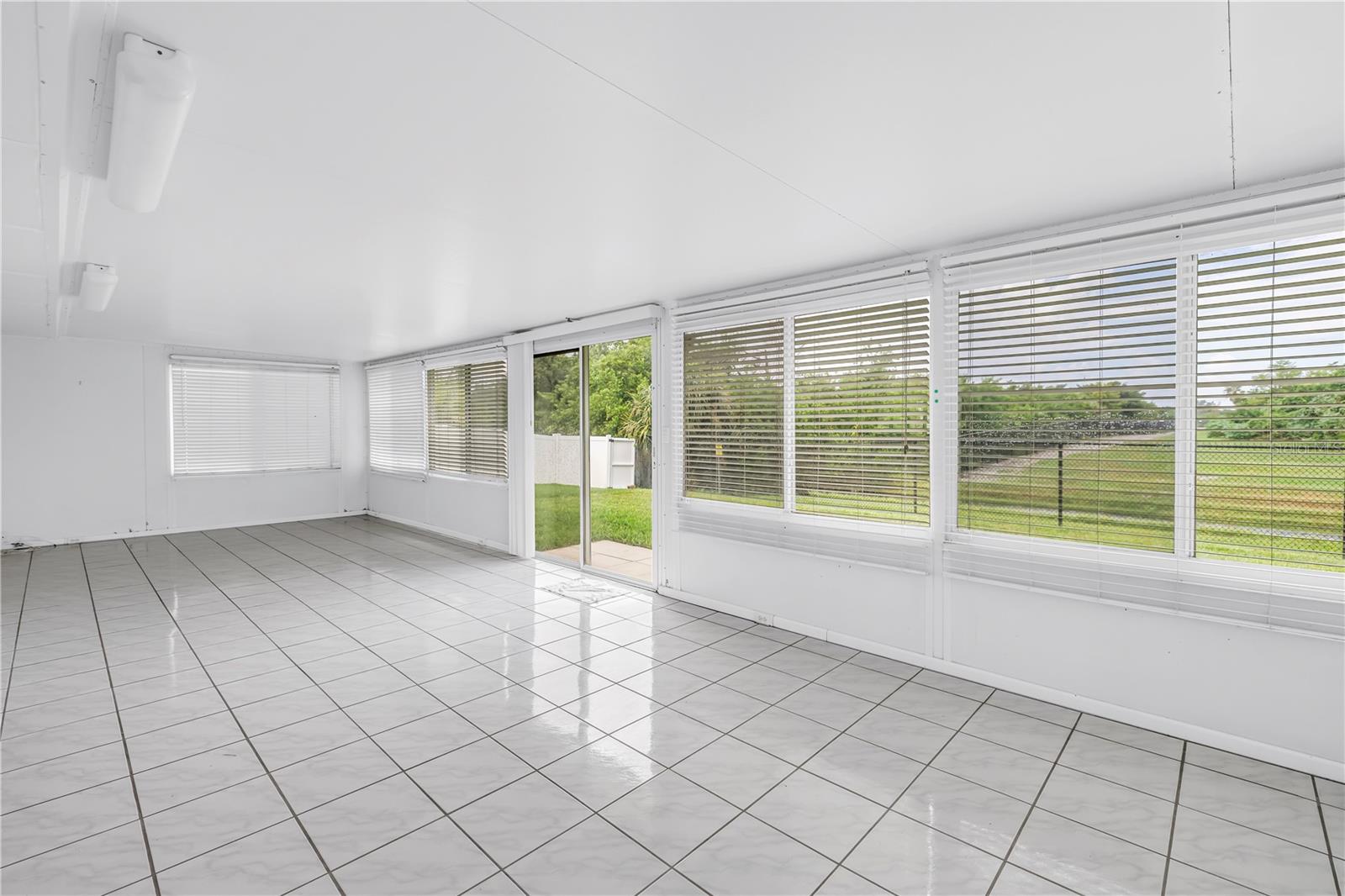 TWIN LAKES 3RD ADD - Residential