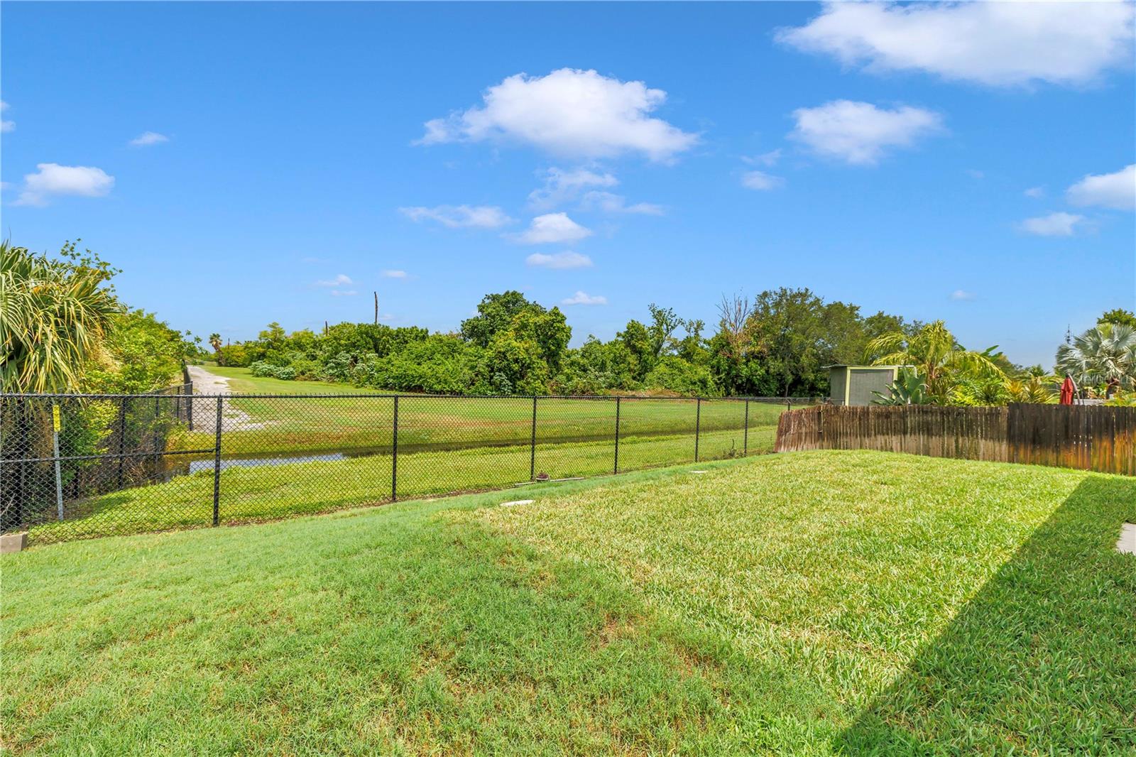 TWIN LAKES 3RD ADD - Residential