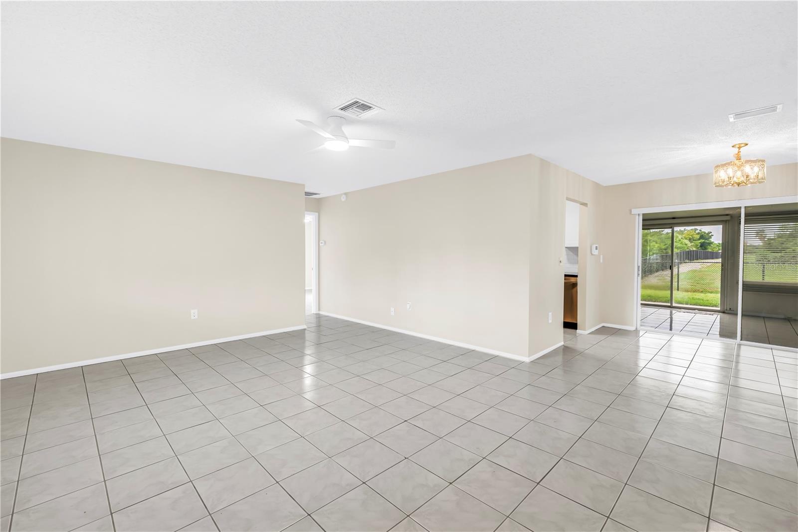 TWIN LAKES 3RD ADD - Residential