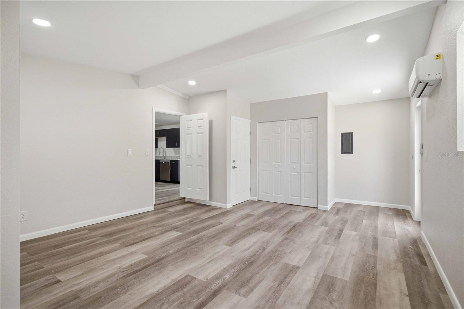 SOUTHWOOD VILLAGE CORR - Residential