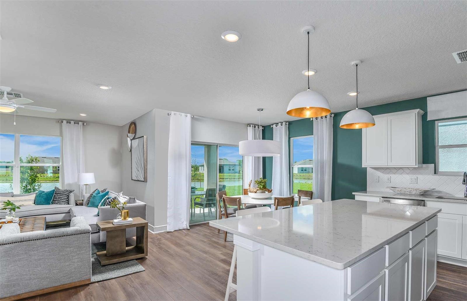 OAKFIELD LAKES - Residential