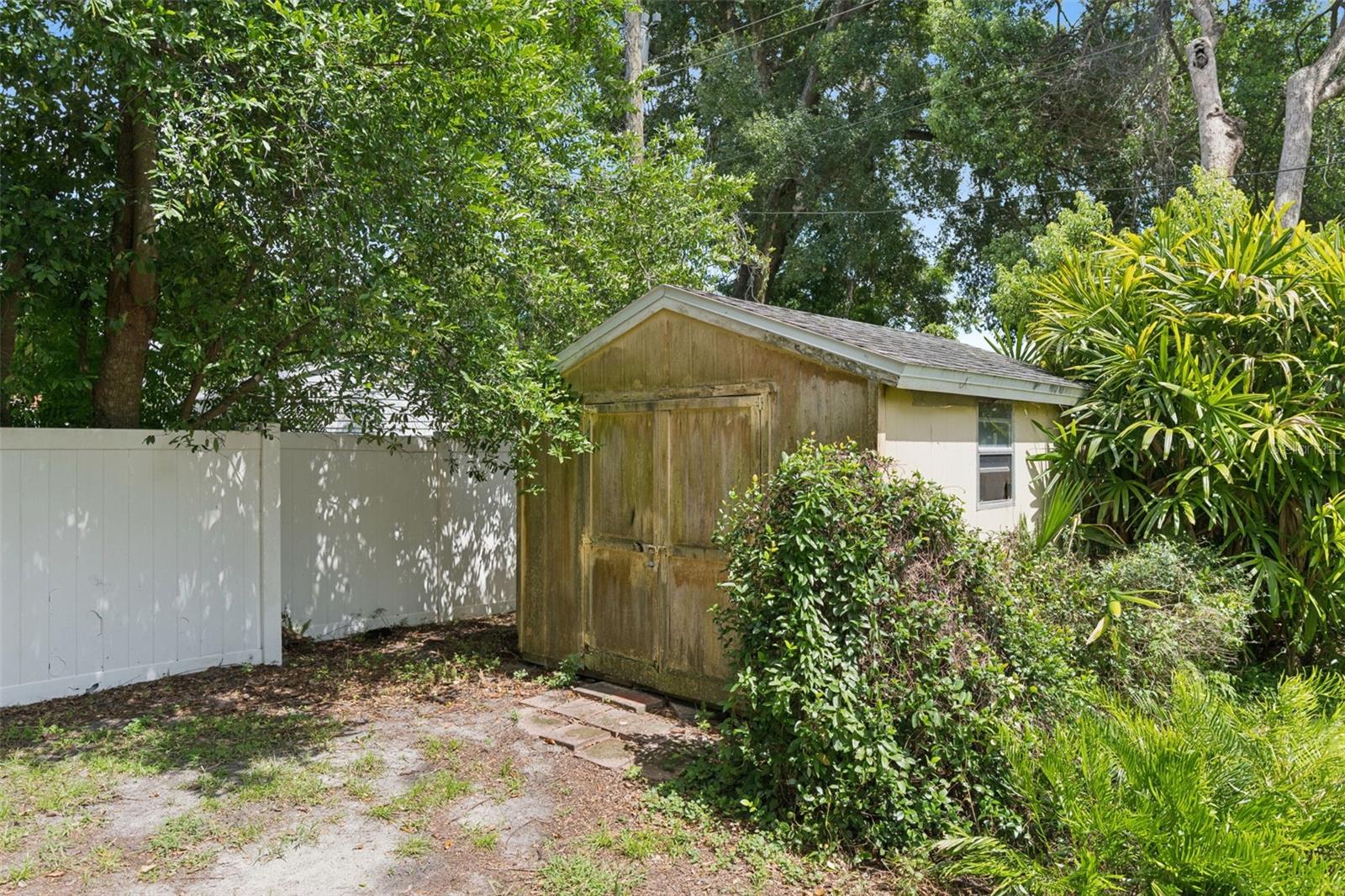 OAKLAND ESTATES 1ST SEC - Residential