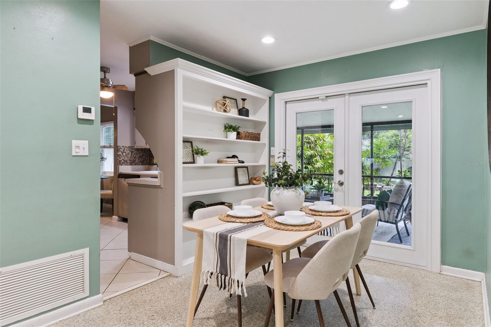 OAKLAND ESTATES 1ST SEC - Residential