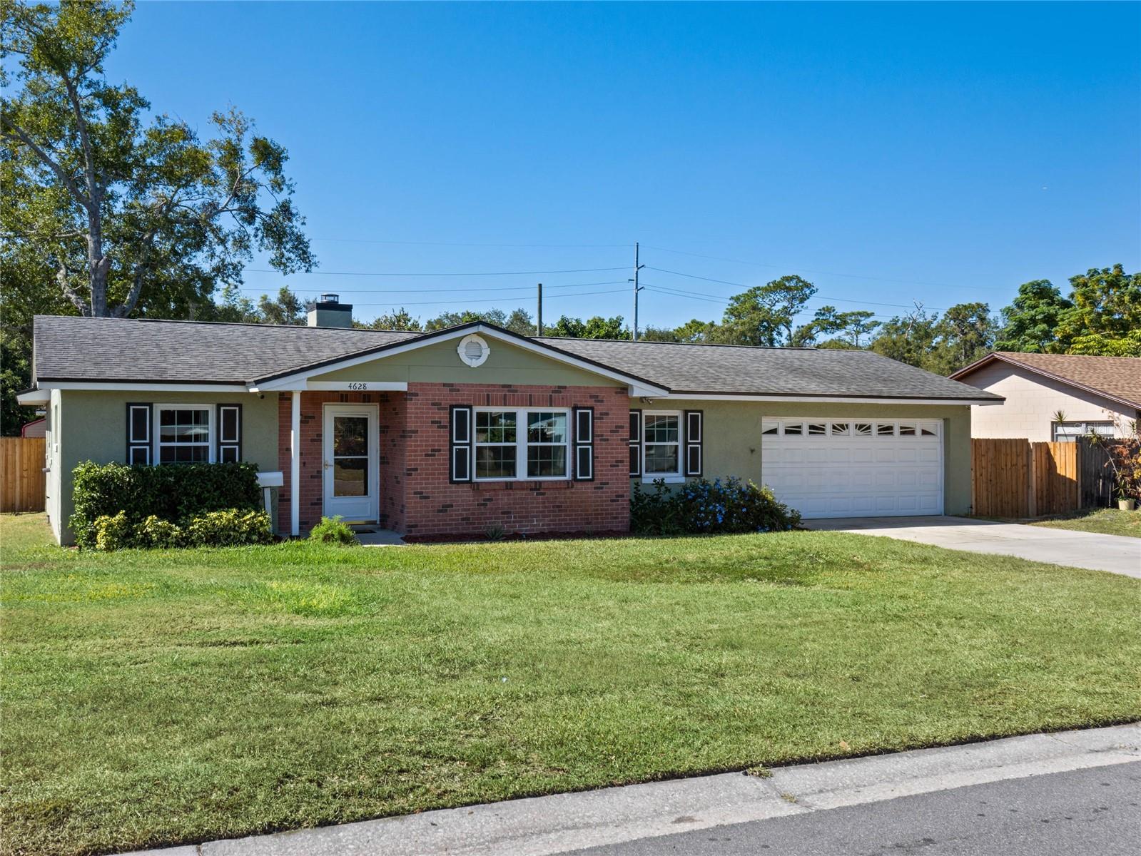 ROBERTA PLACE - Residential