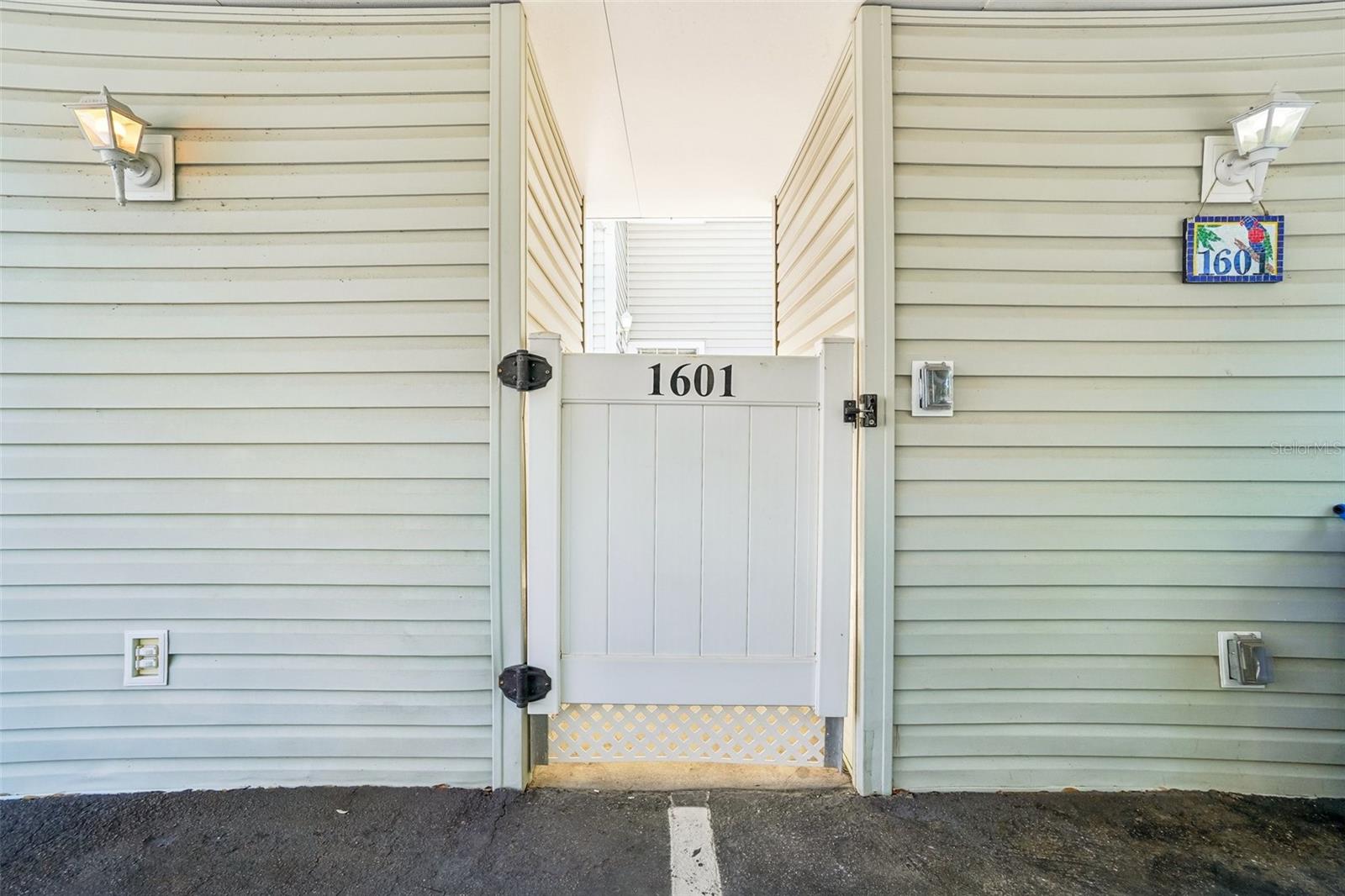 SAVANNAH TRACE I A CONDOMIN - Residential