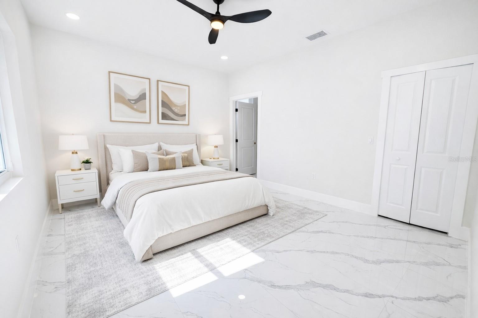 LEHIGH ESTATES - Residential Income
