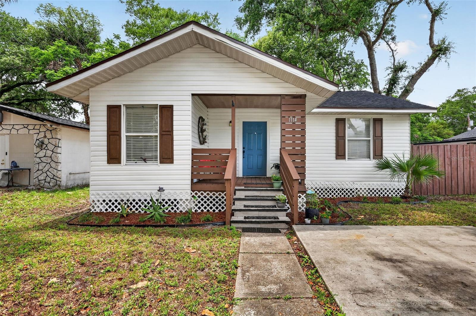 Charming...3/2/1  Split Floor Plan with Island Kitchen Open to Family Room, Inside Laundry with separate half-bath, Roof 2020, HVAC 2021, Tankless H2O 2026,...2nd and 3rd Bedrooms are connected by Jack N Jill Bathroom,  Fully Fenced Spacious Yard with Detached 12' X 28' Building for Workshop / Storage. Located minutes from All That Is Downtown Sanford by The Water...