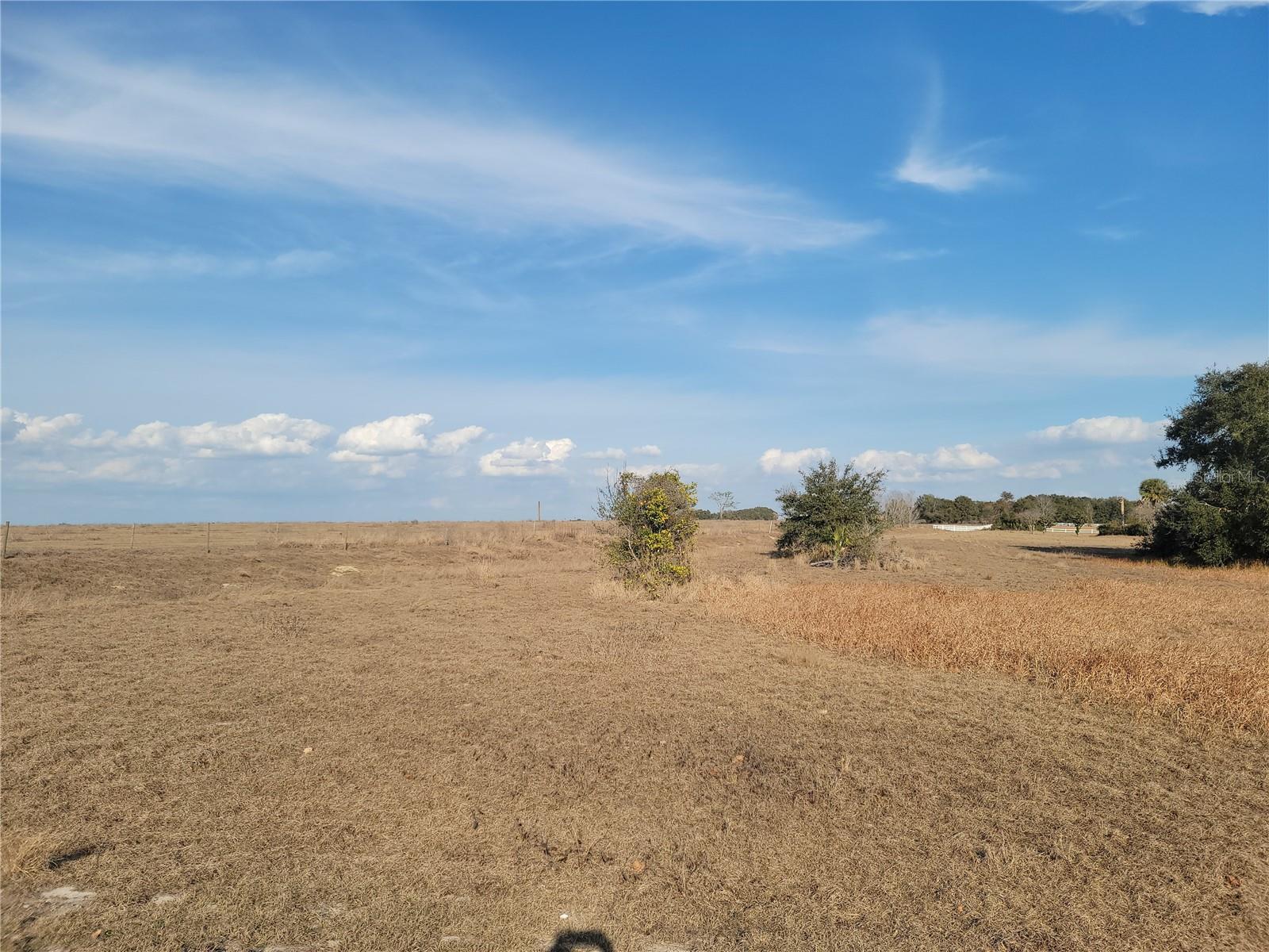 RANCH CLUB - Land