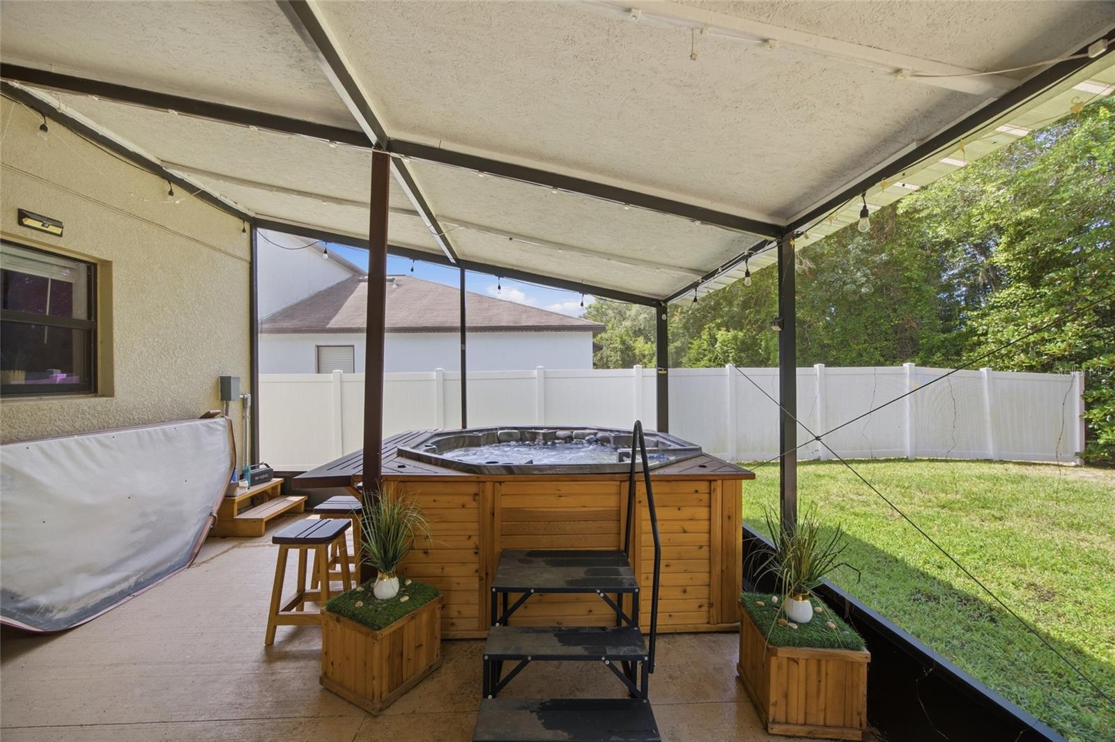 HIDDEN RIVER - Residential