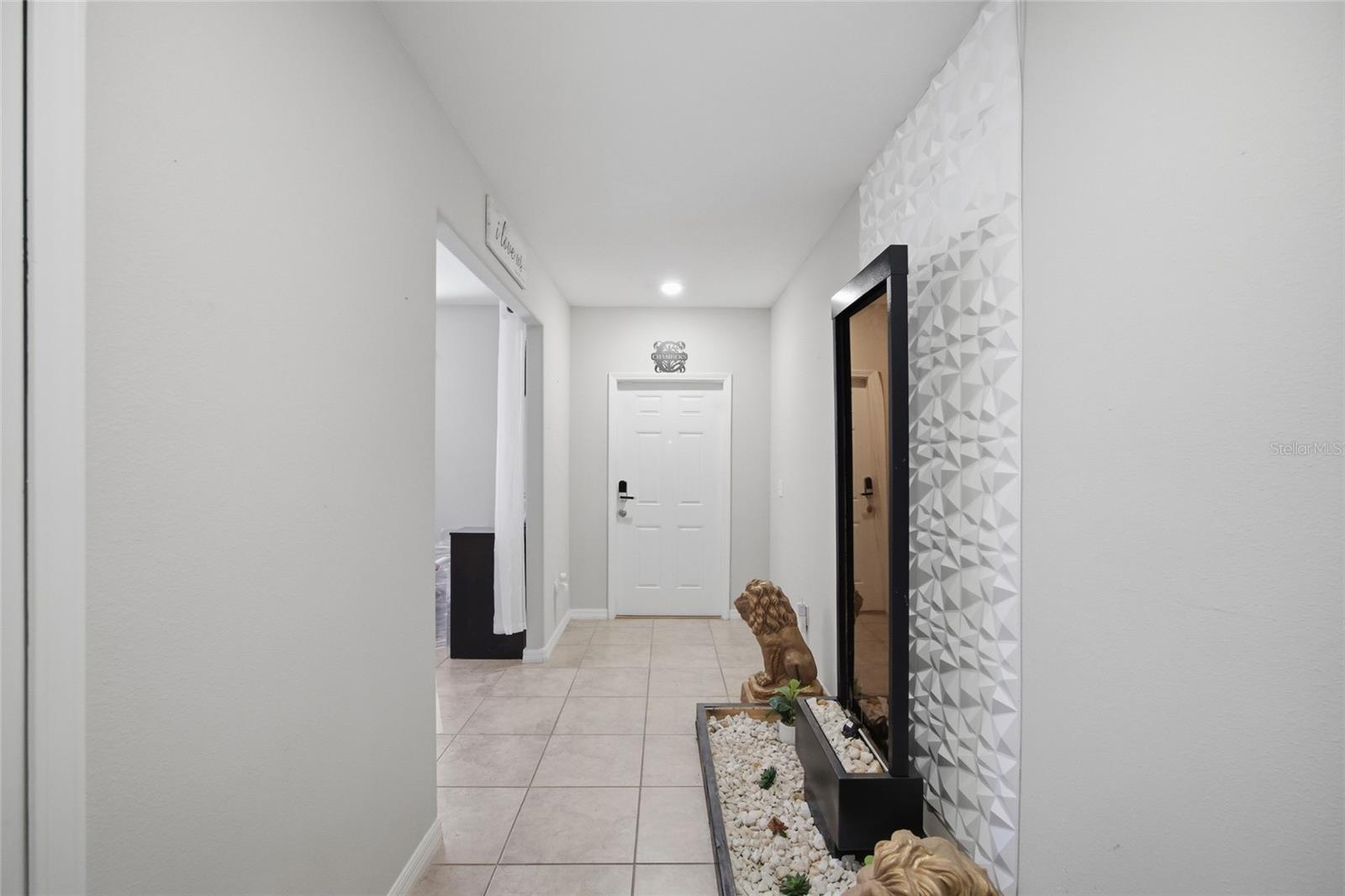 HIDDEN RIVER - Residential