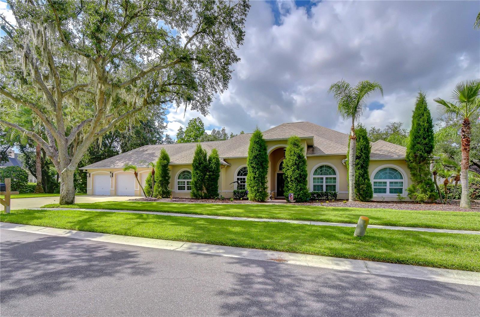EMERALD CREEK - Residential