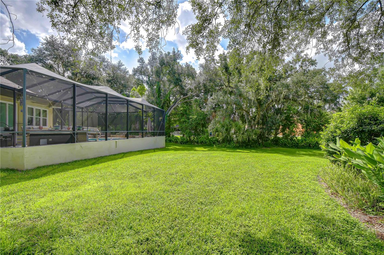 EMERALD CREEK - Residential