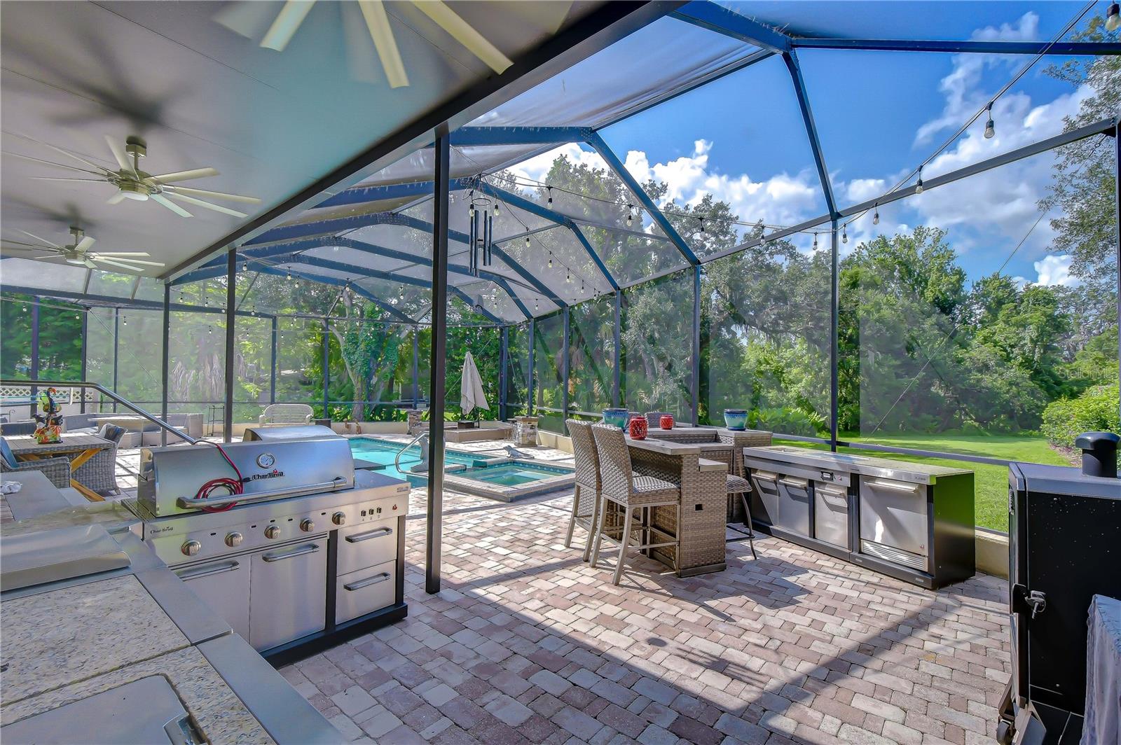 EMERALD CREEK - Residential