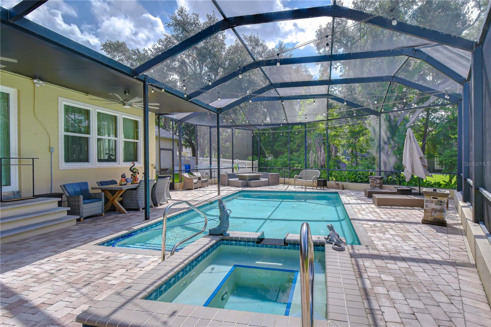 EMERALD CREEK - Residential