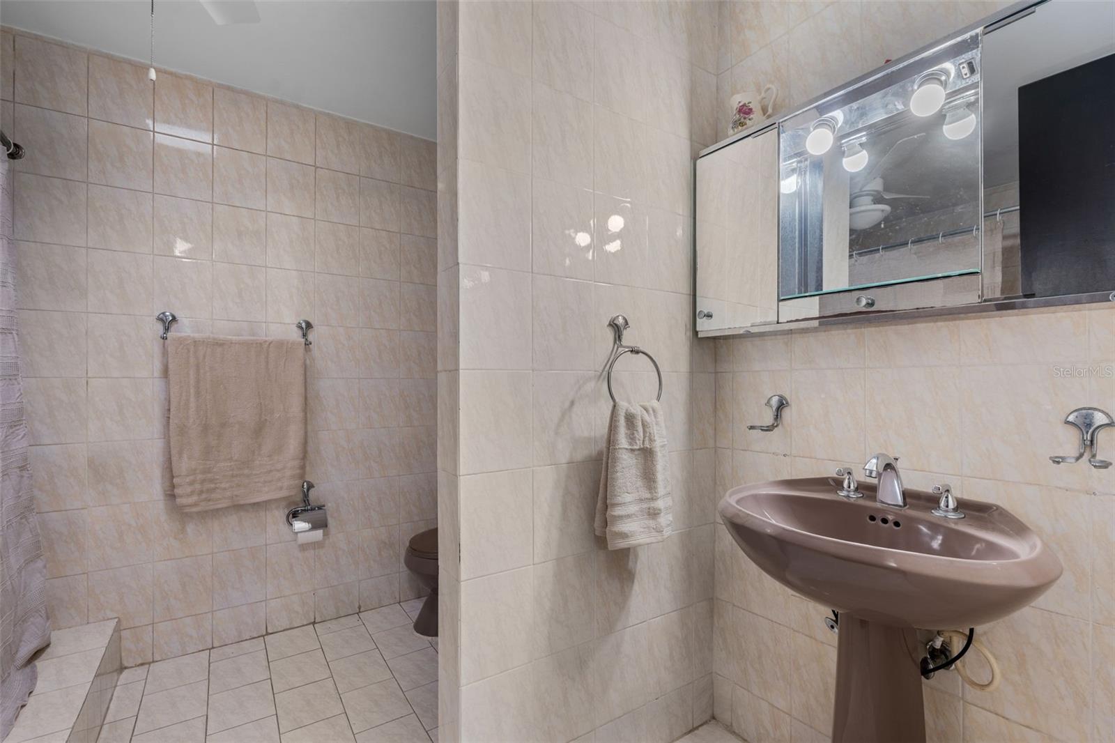URB PARQUE FORESTAL - Residential