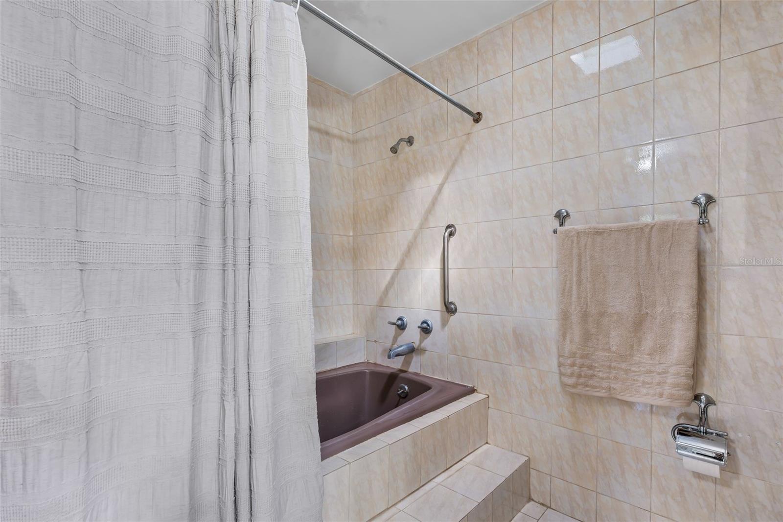 URB PARQUE FORESTAL - Residential