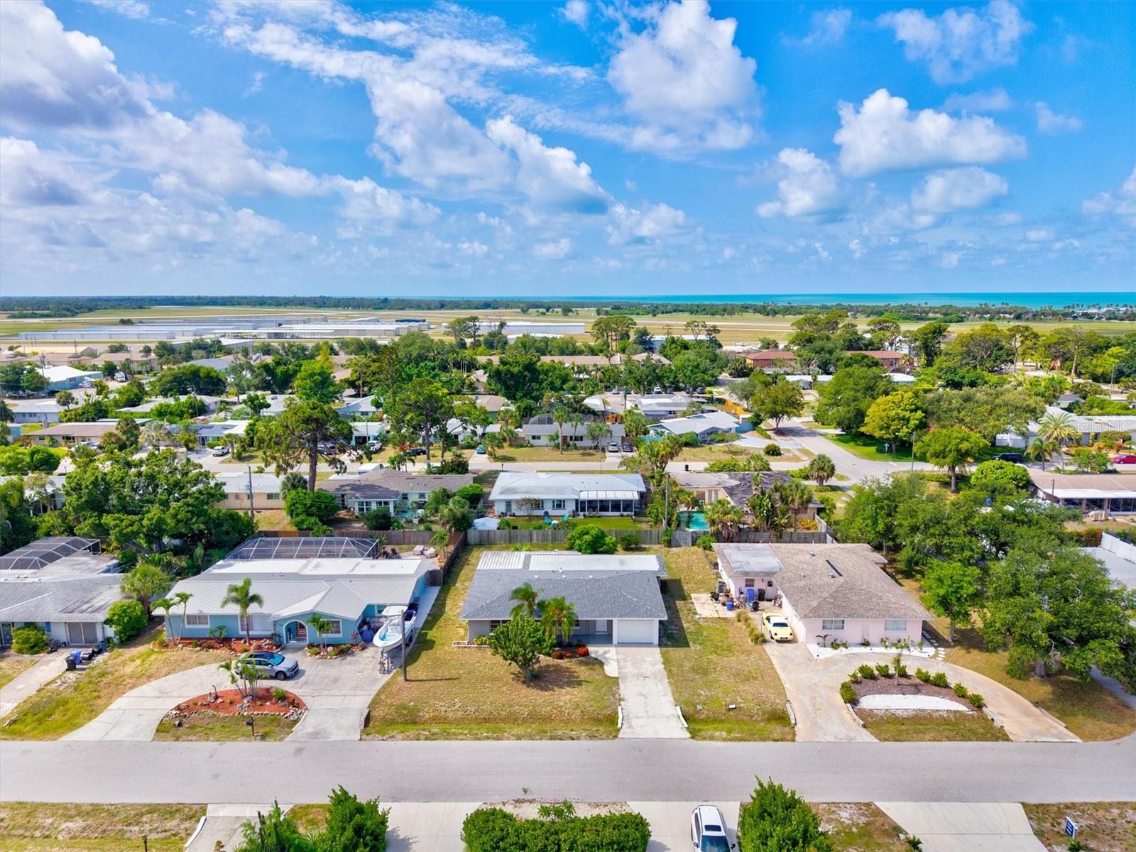 BEACH MANOR - Residential
