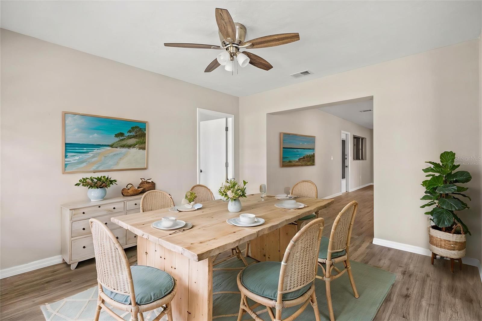 BEACH MANOR - Residential