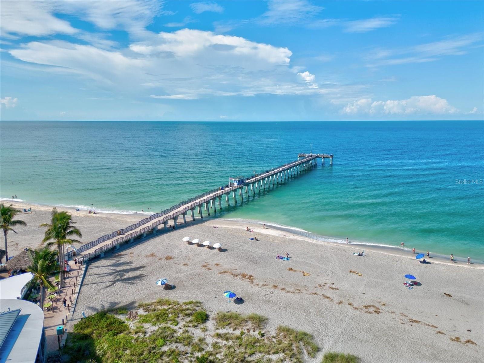 BEACH MANOR - Residential