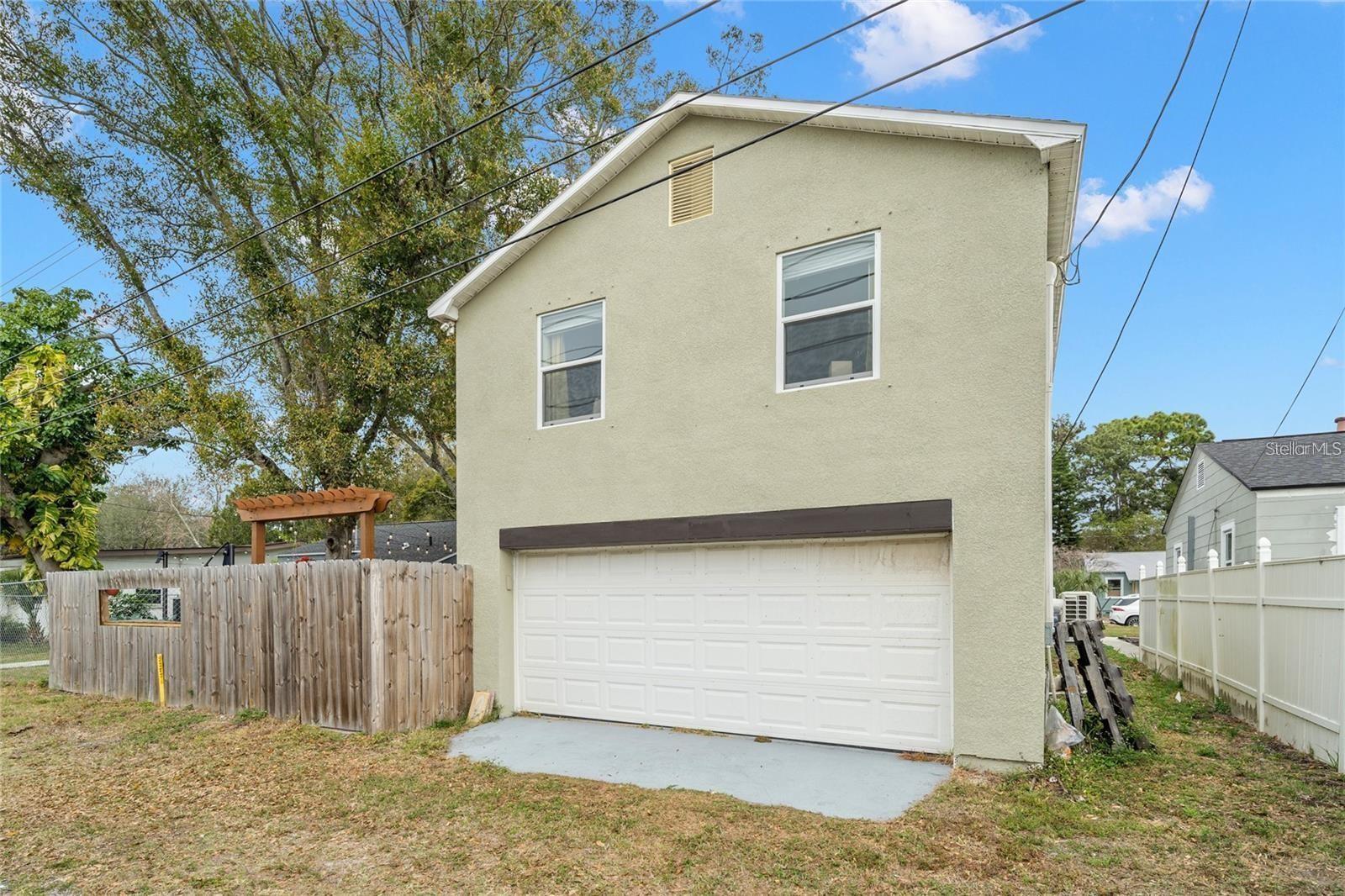 FLORAL VILLA ESTATES REP - Residential Lease