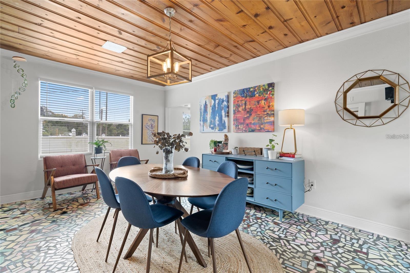 FLORAL VILLA ESTATES REP - Residential Lease