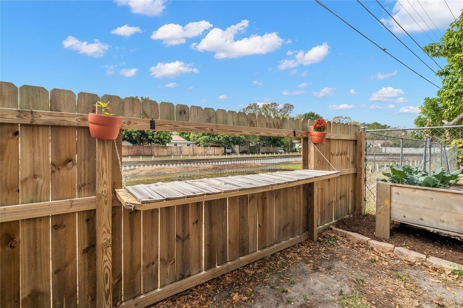 FLORAL VILLA ESTATES REP - Residential Lease