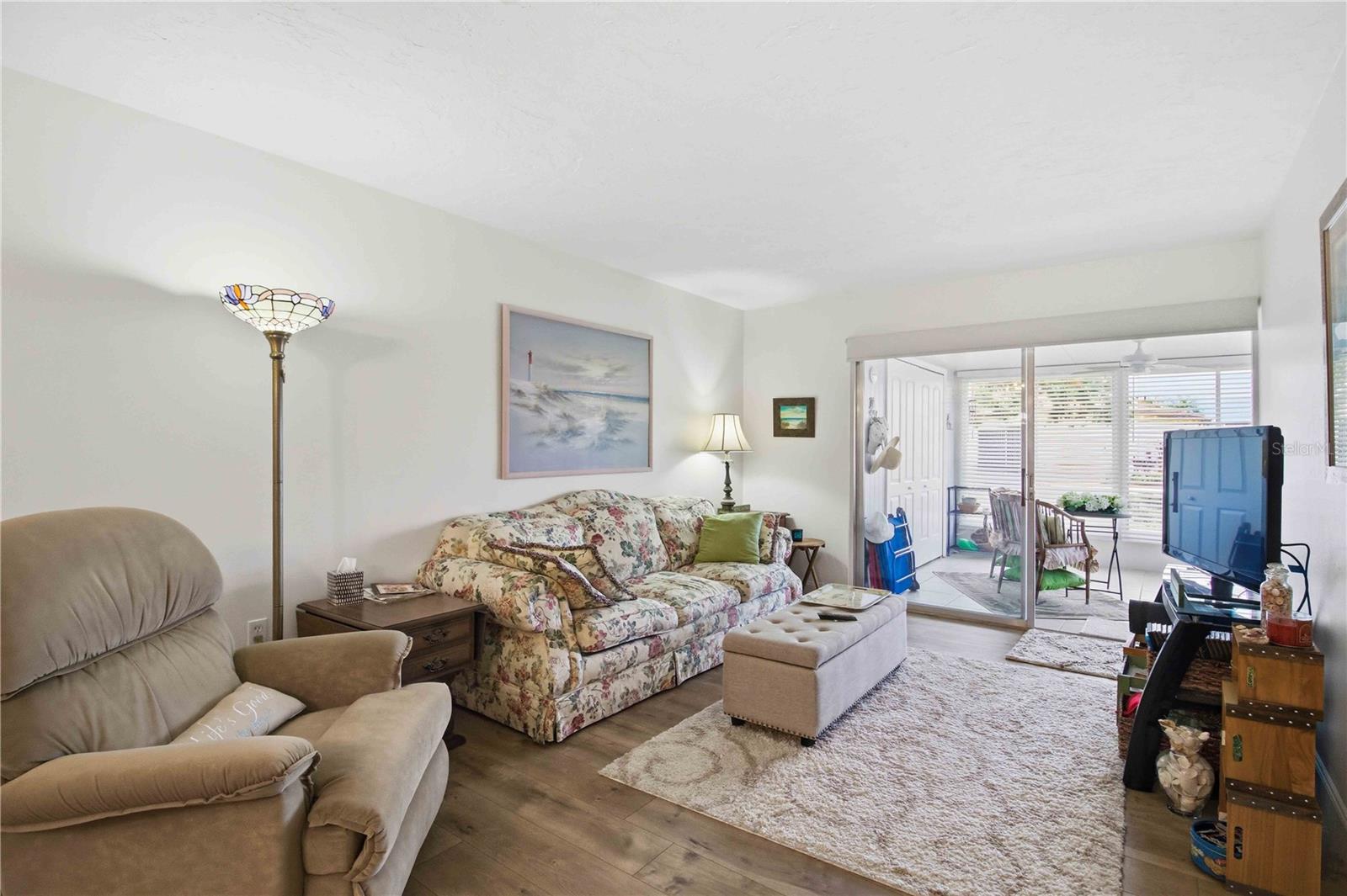 SWIFTON VILLAS SEC B - Residential Lease