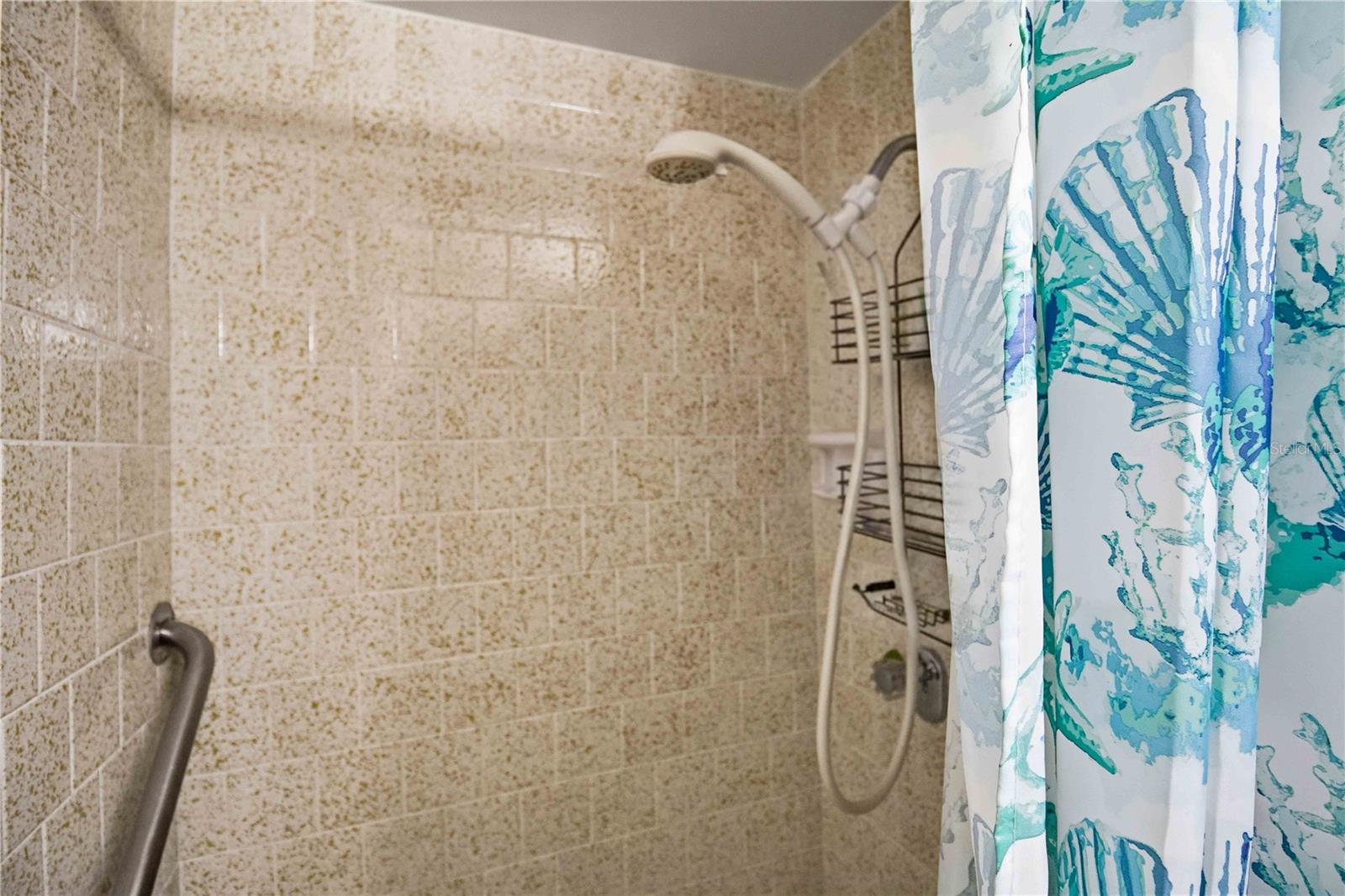 SWIFTON VILLAS SEC B - Residential Lease
