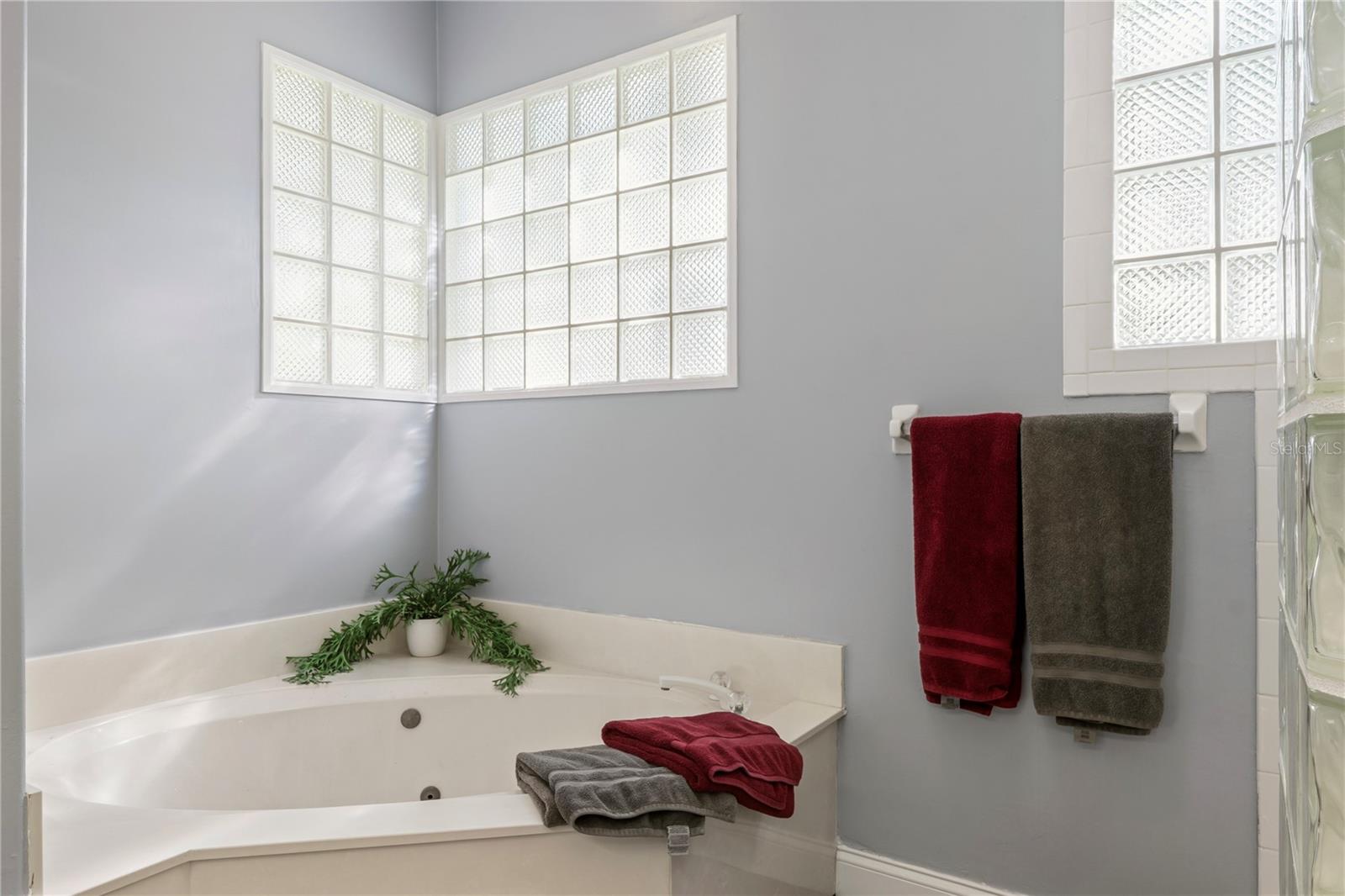 GLEN EAGLE UNIT 3 - Residential