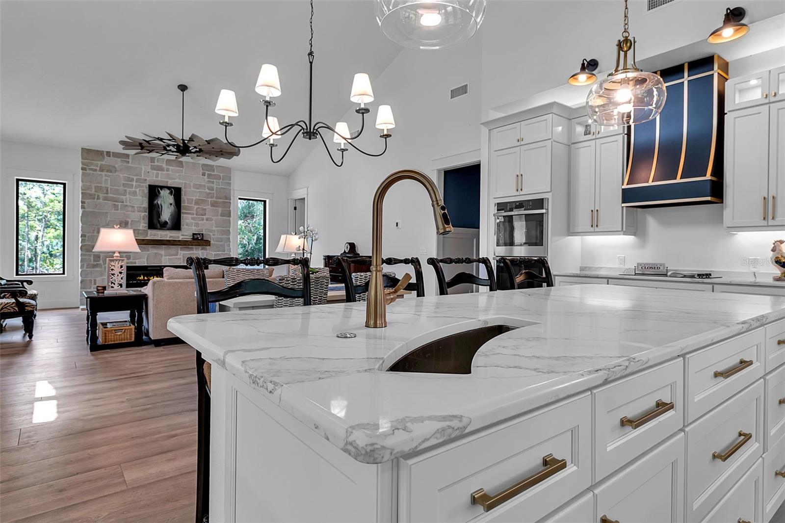 WINDING CREEK - Residential