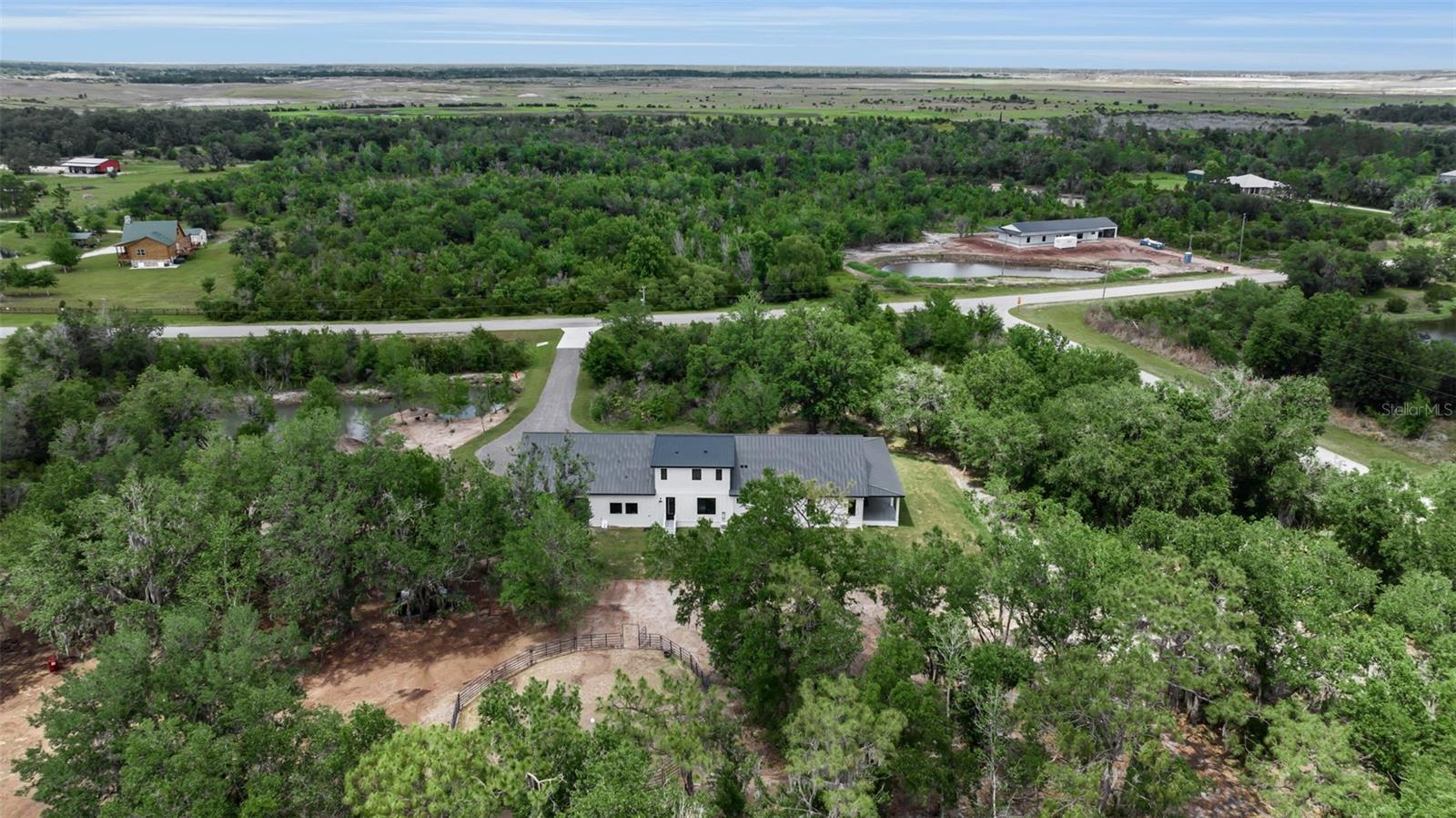 WINDING CREEK - Residential