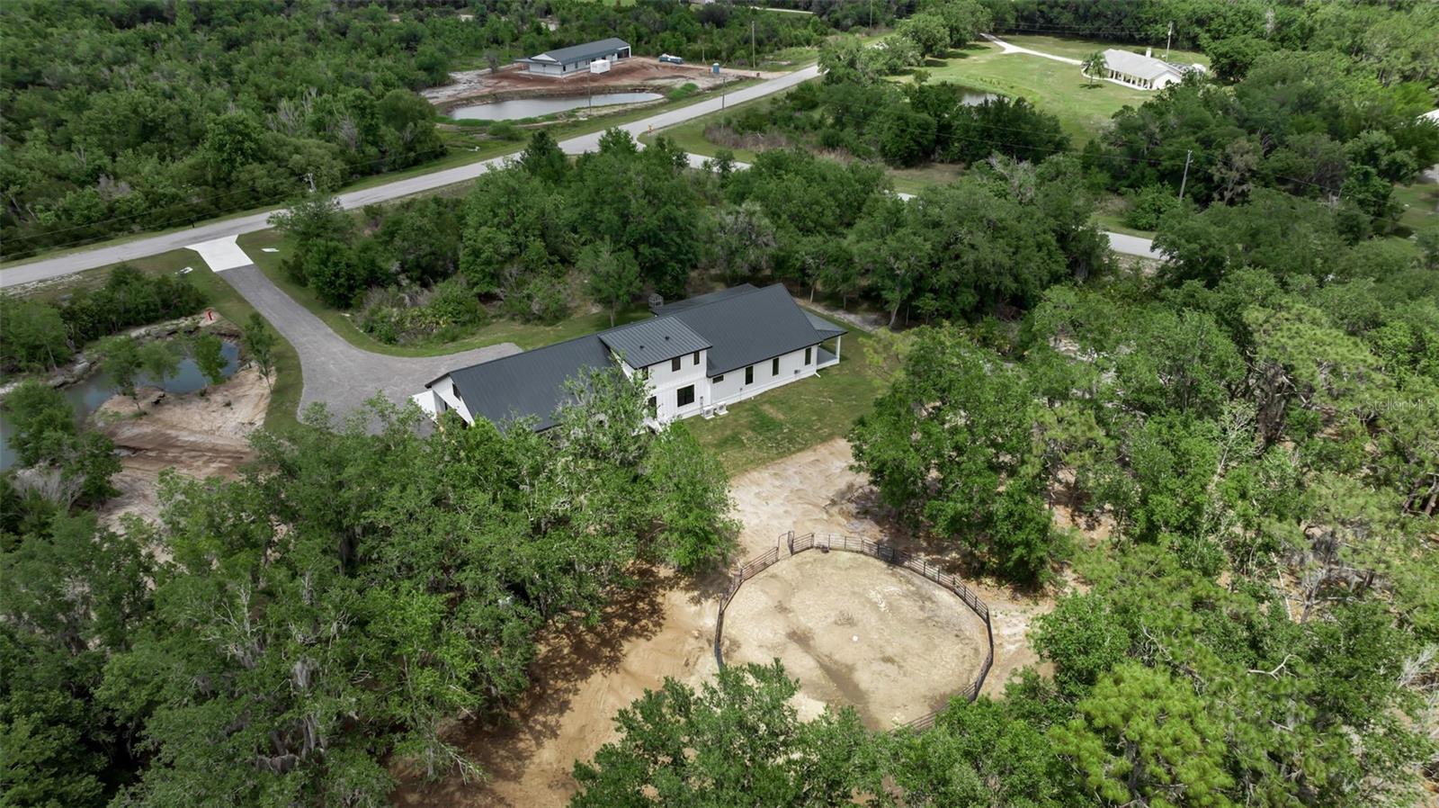 WINDING CREEK - Residential