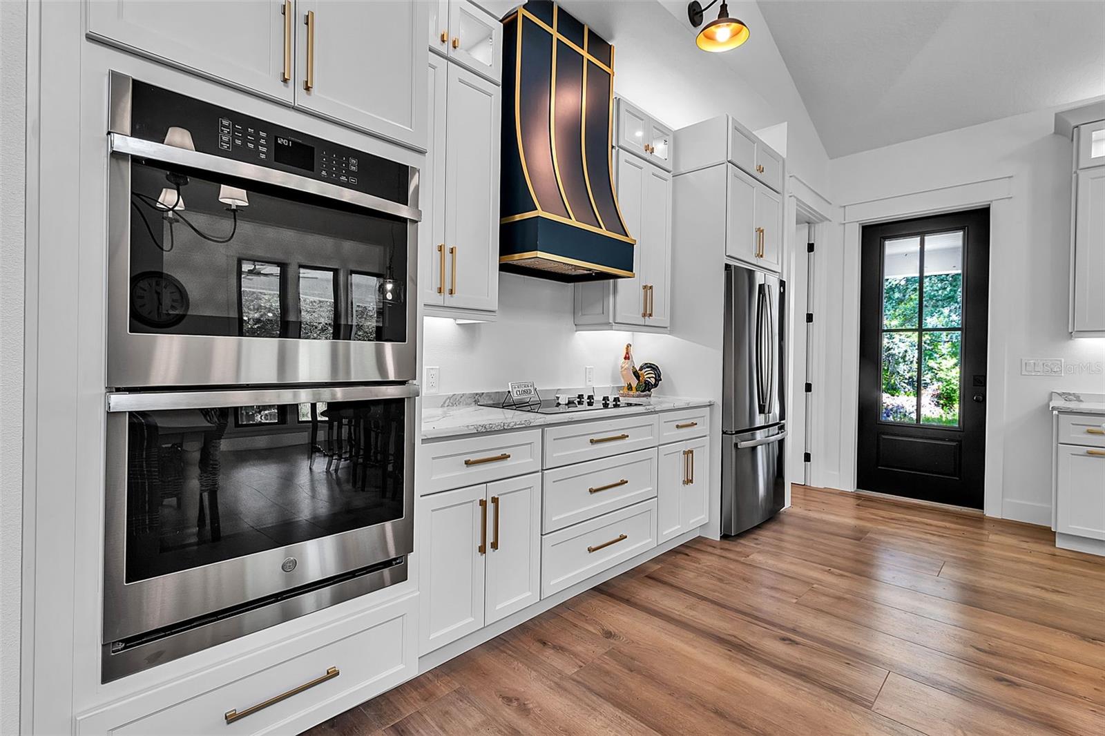 WINDING CREEK - Residential